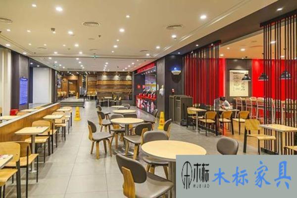 ?快餐廳桌椅怎么選購(gòu)？如何搭配桌椅布局？ 